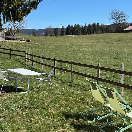 Le Nid Du Sentier